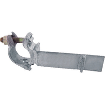 قطط مقرنة مزورة مع لوحة ملحومة