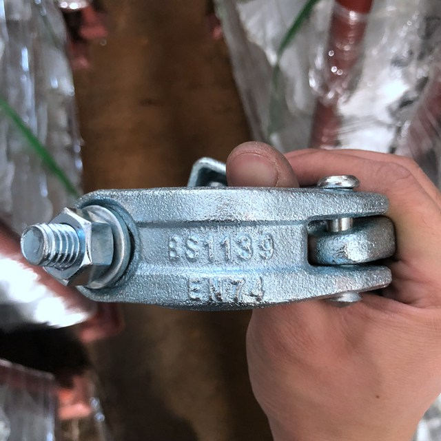 إسقاط مزور BS1139 EN74 SCAFFOLDING DWIVER DOUPLER