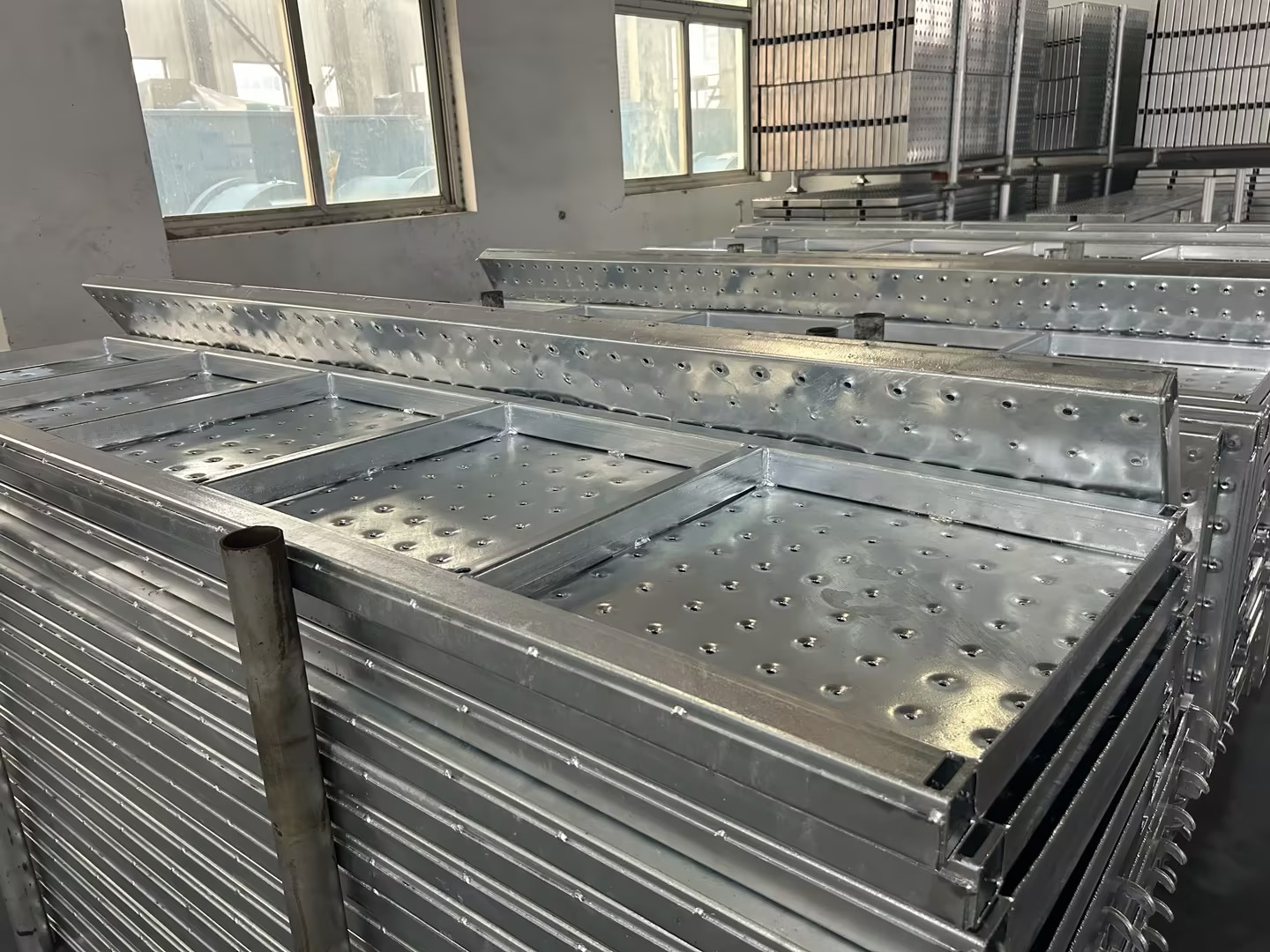 مجلس المشي السقالات 