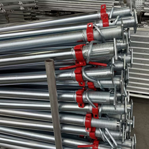 الدعائم الصواريخ السقالات