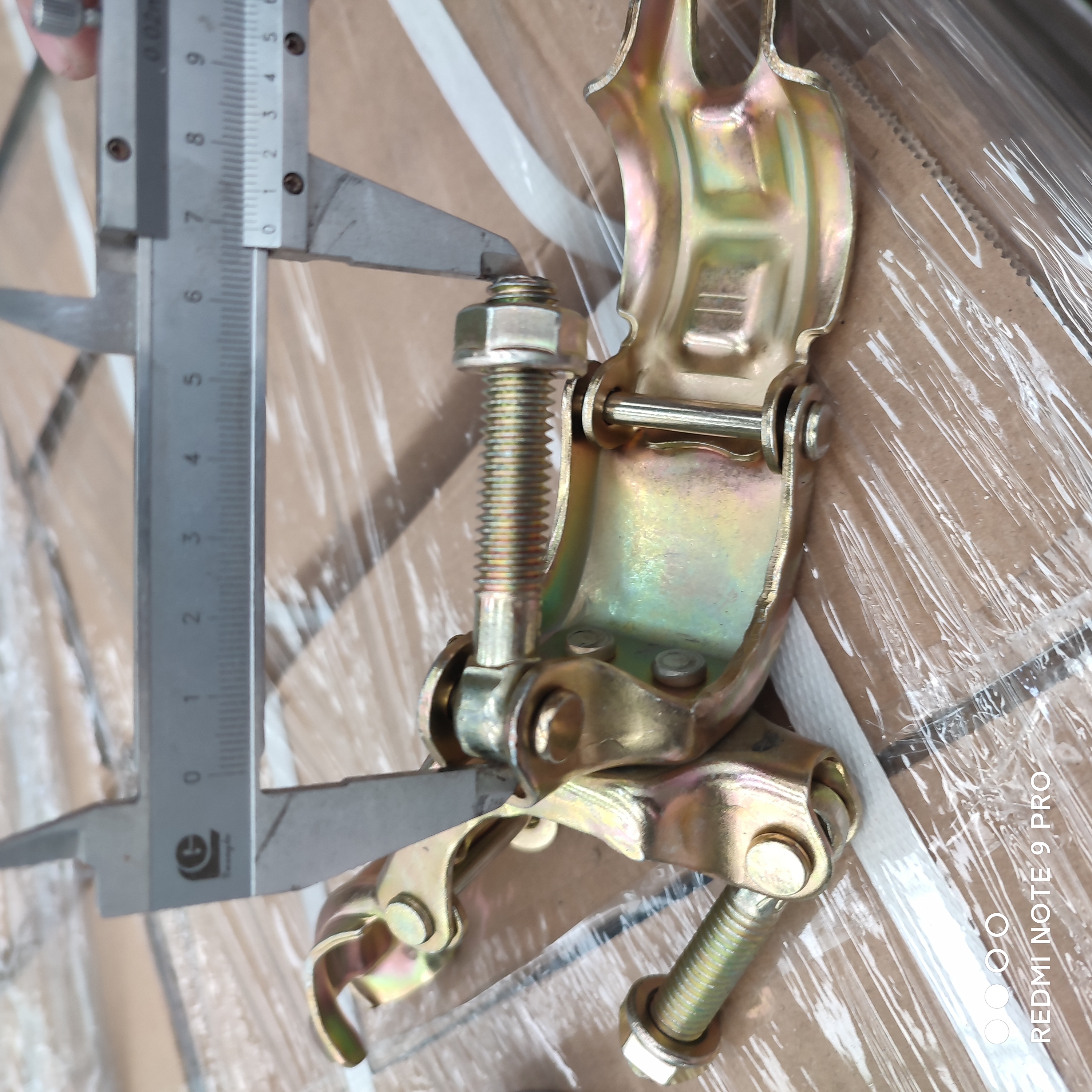 مقرنة دوارة مضغوطة 