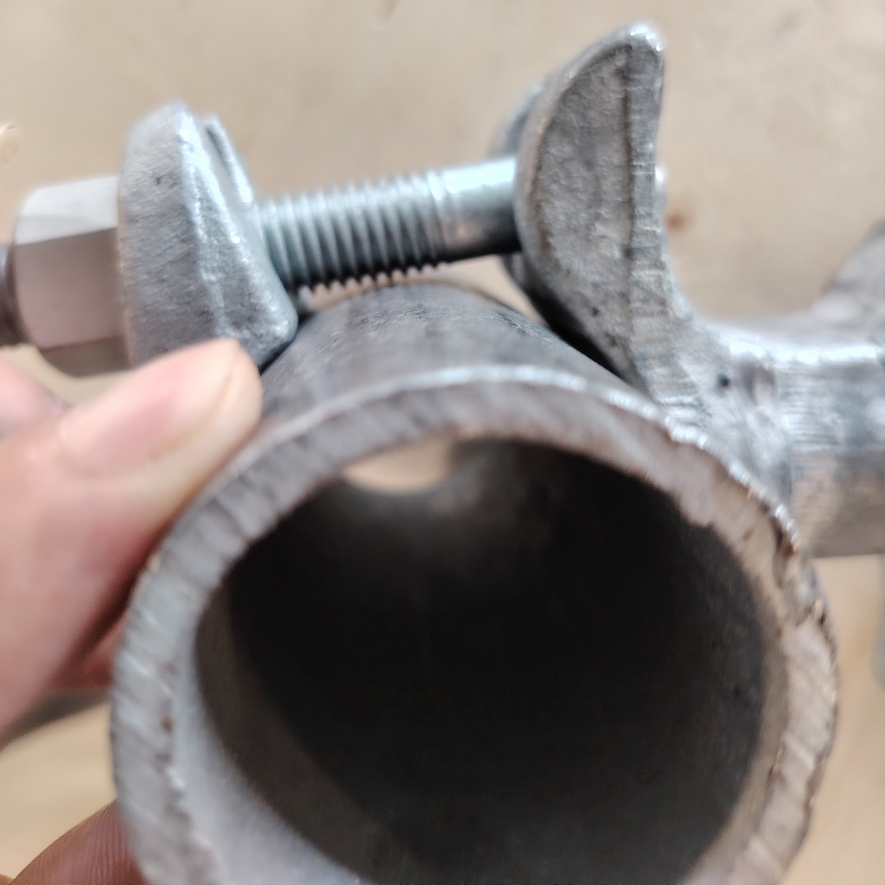 السقالات على شكل خاص - 98 مم 