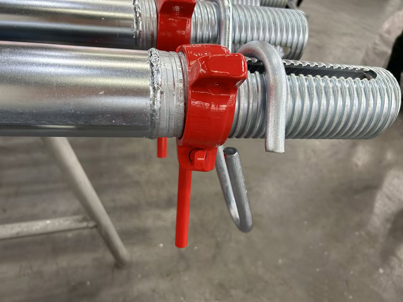 الدعائم الفولاذية المجلفنة على الساخن