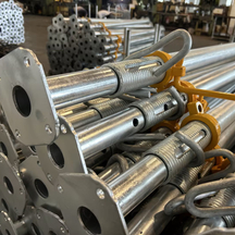 سقالة دعائم فولاذية