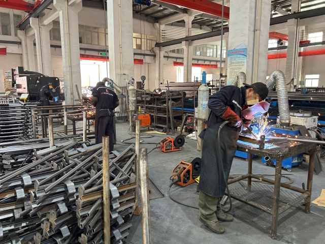 ترايبود ترايبود prop