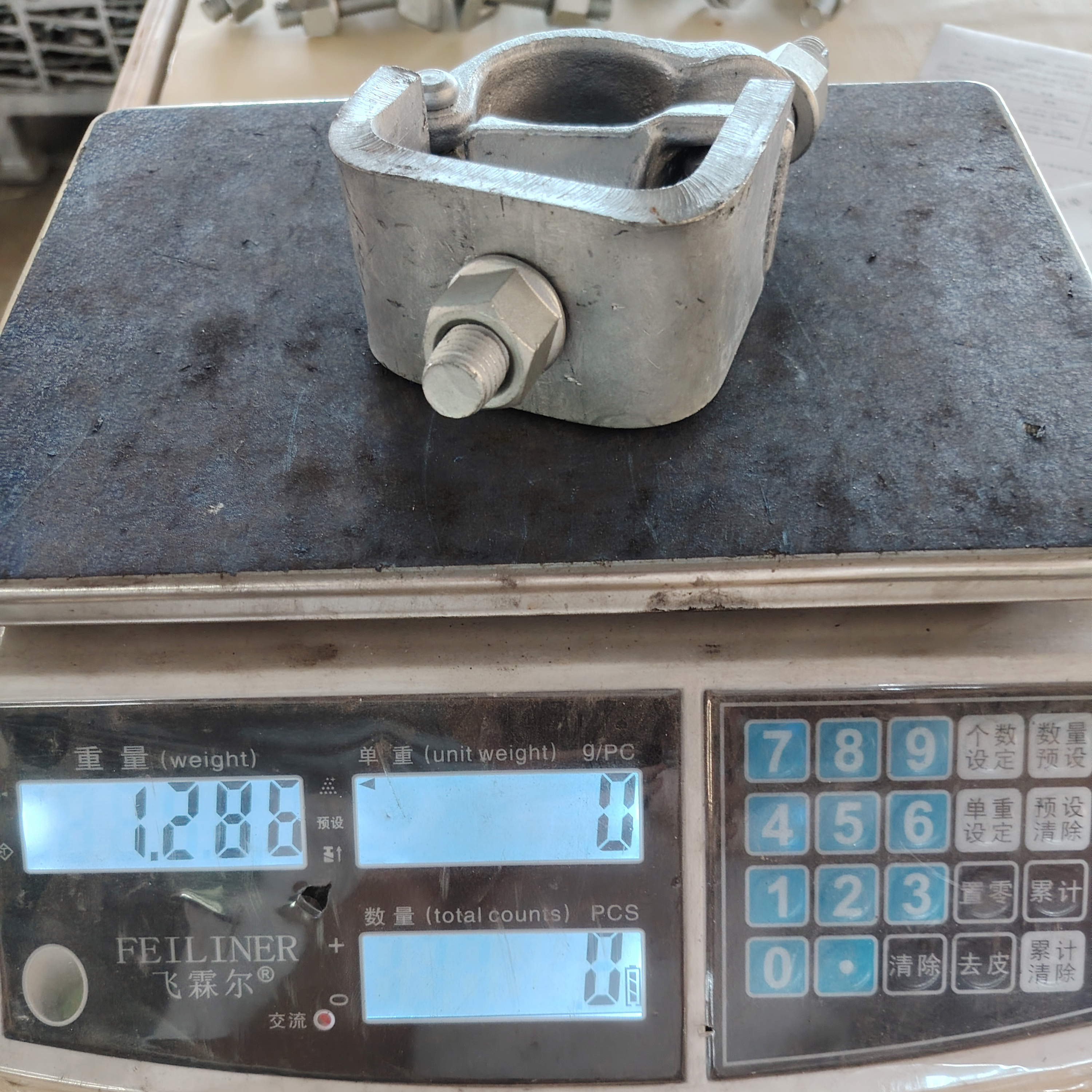 Bjelke Klips مشبك السقالات ذو الشكل الخاص