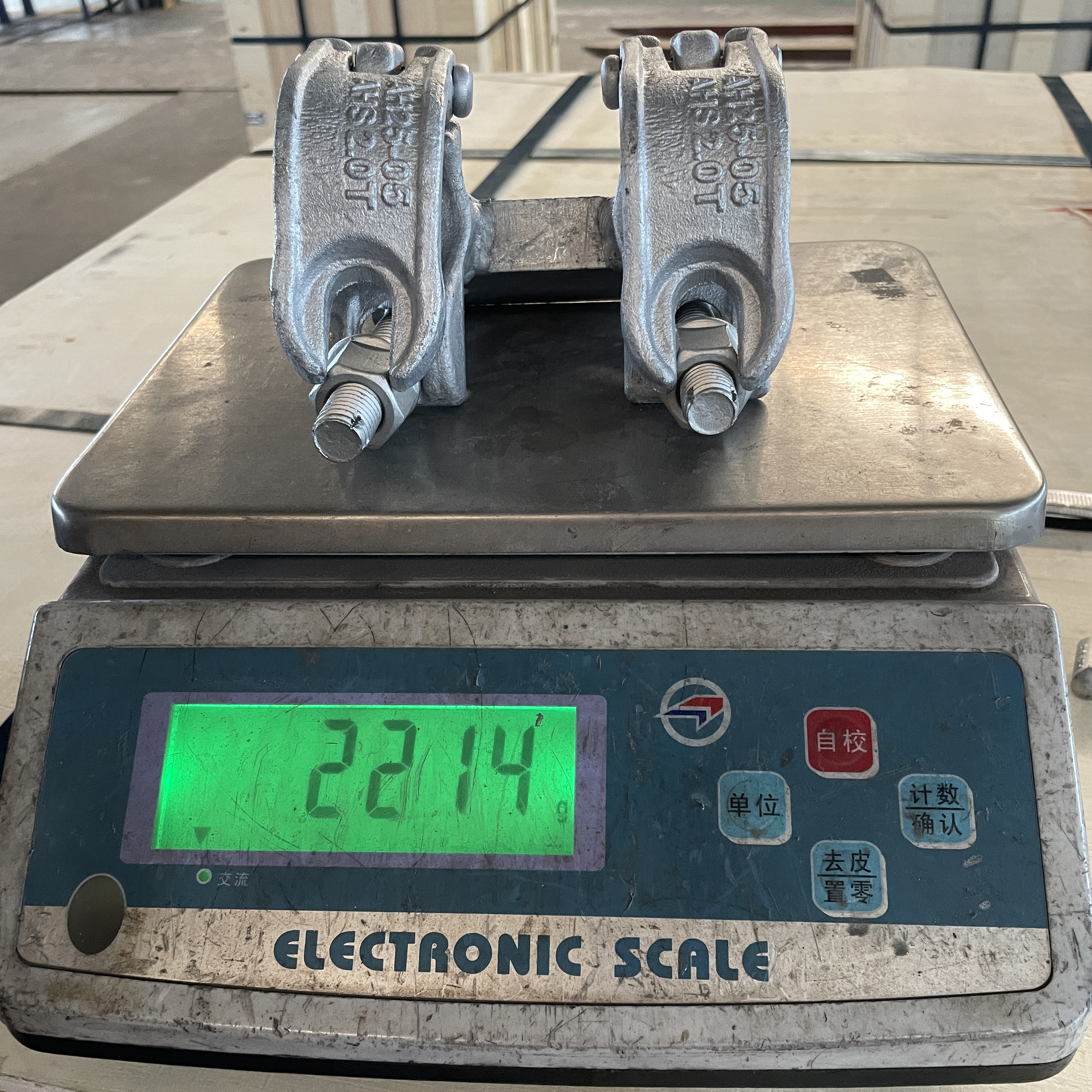 قاعدة مخصصة مشبك سقالات على شكل خاص 