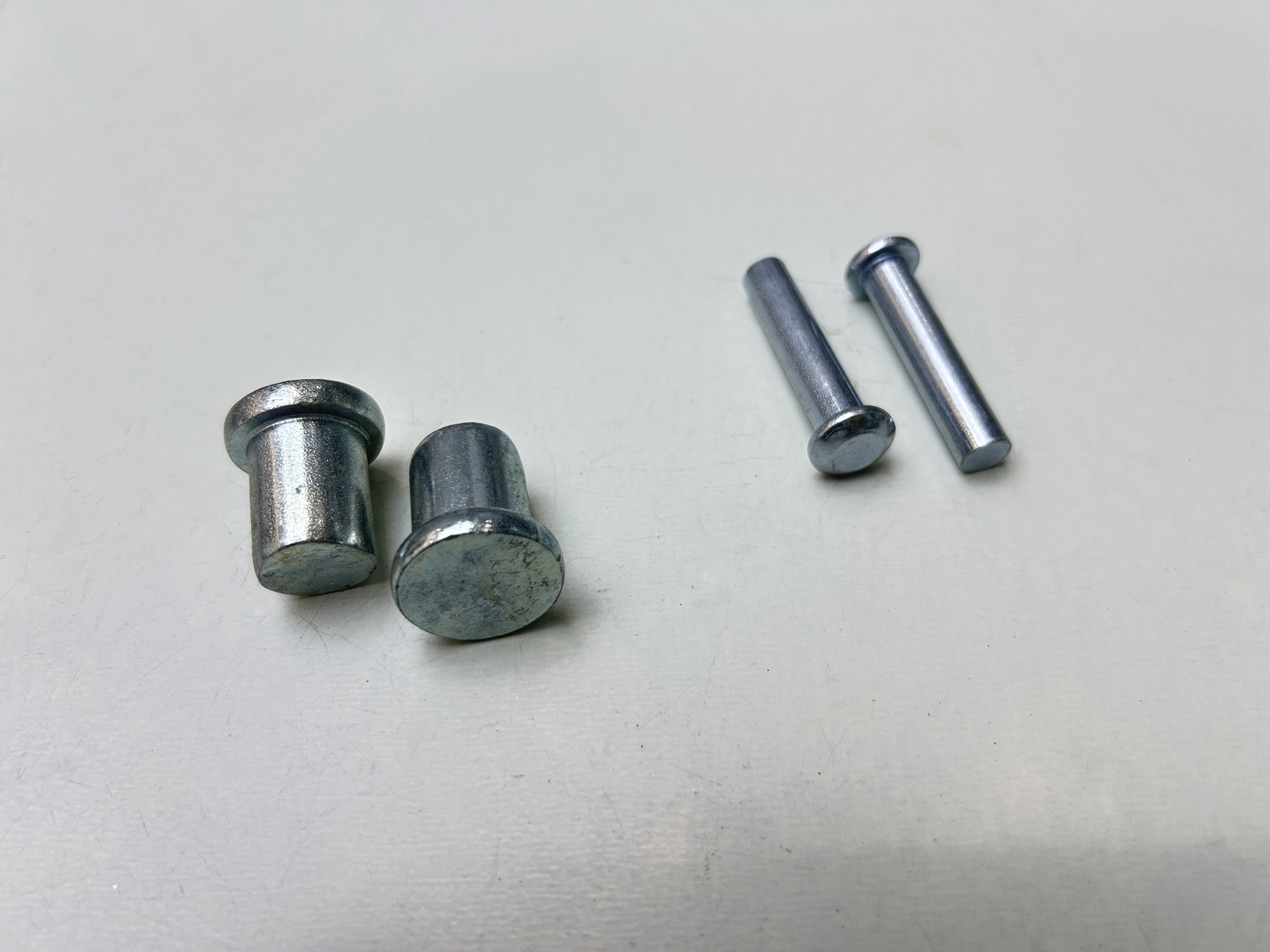 السقالات المقرنة برشام