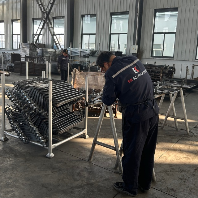 باب الفخ السقالة