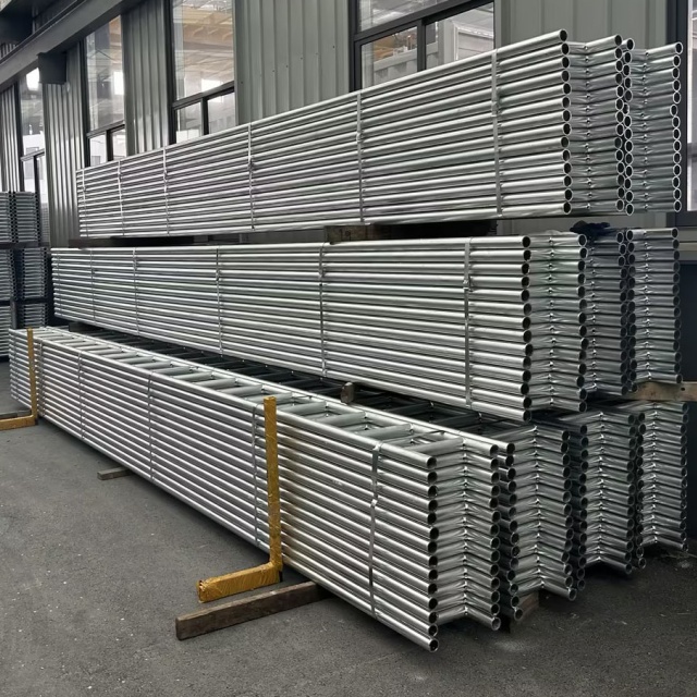 شعاع سلم فولاذي 6 م