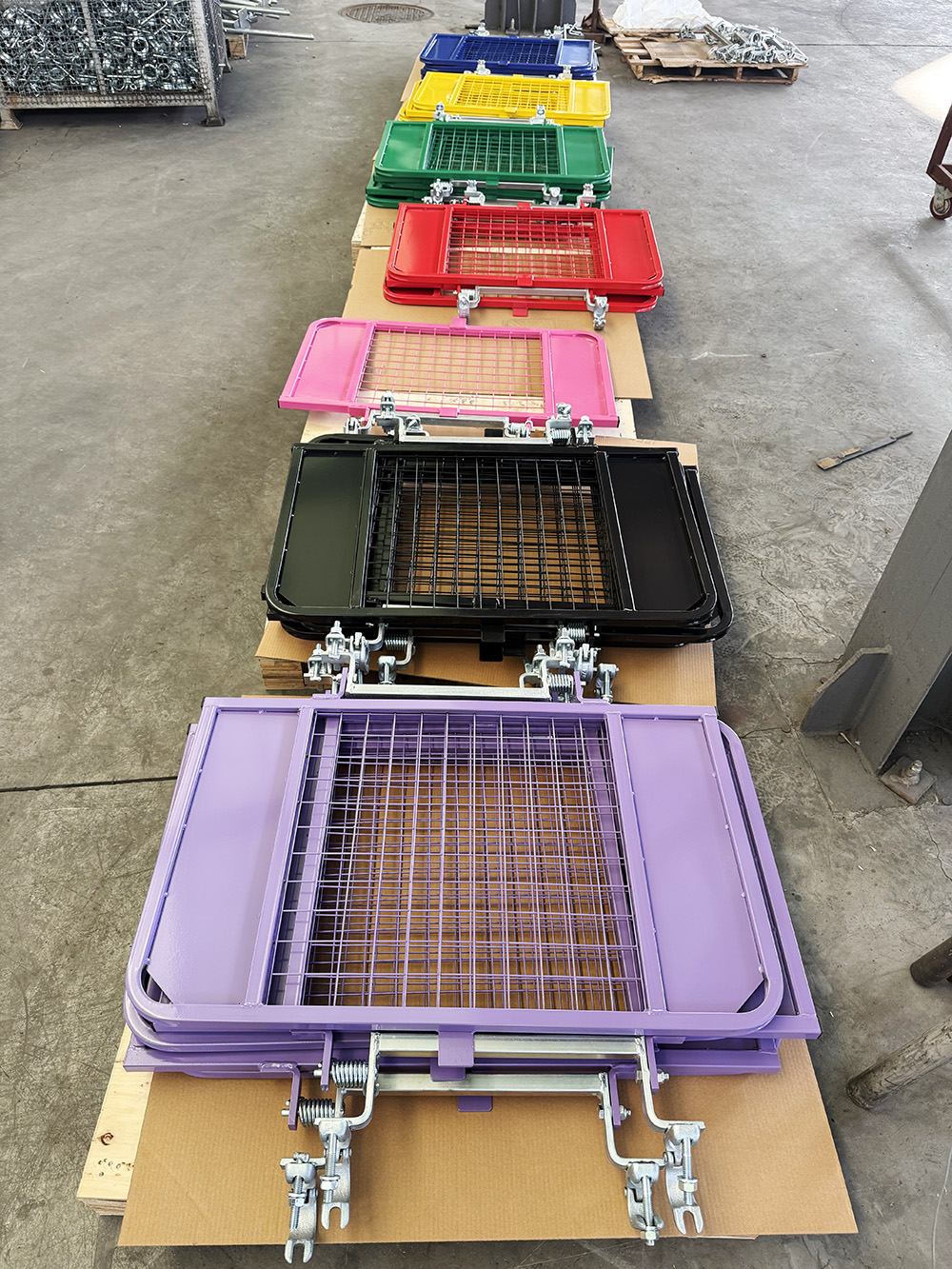 بوابة السقالات المخصصة