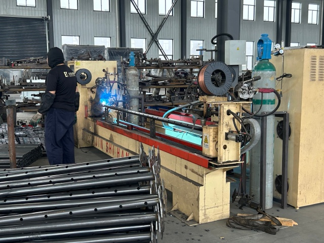 لحام المشاركات القابلة للتعديل