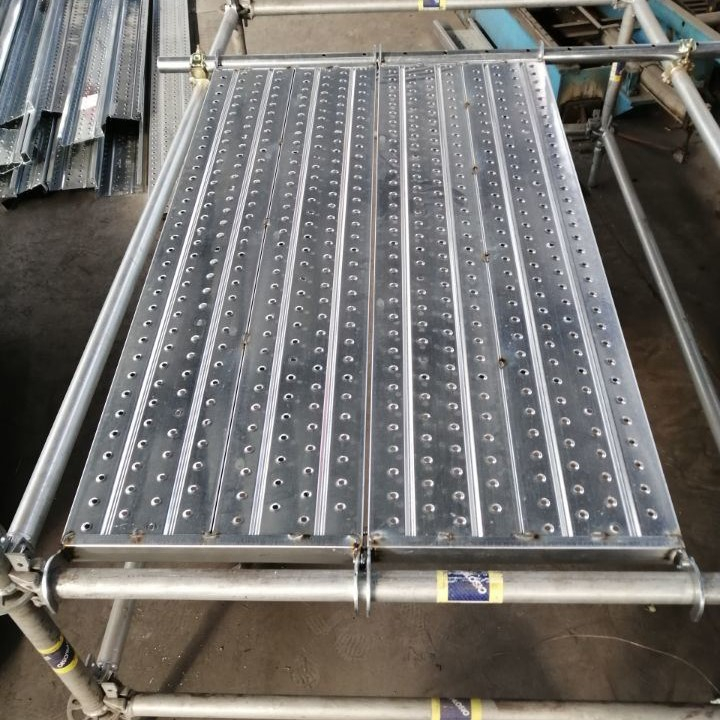 420mm gi glvanized plank walk board with hook