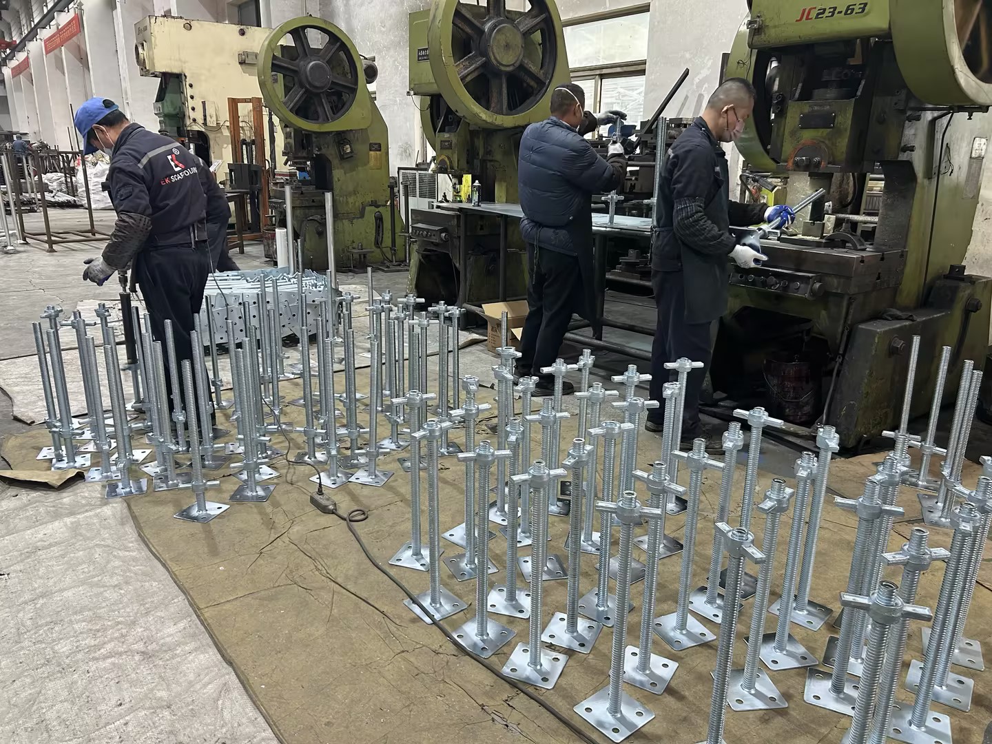 قاعدة جاك تثبيت 