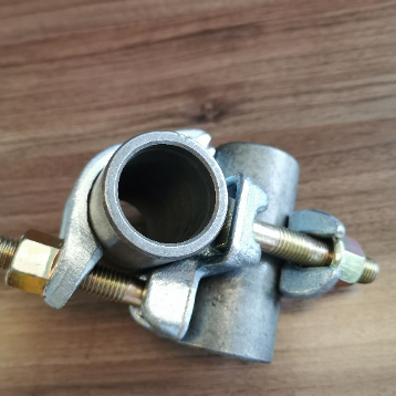 سقالة مقرنة الزاوية اليمنى