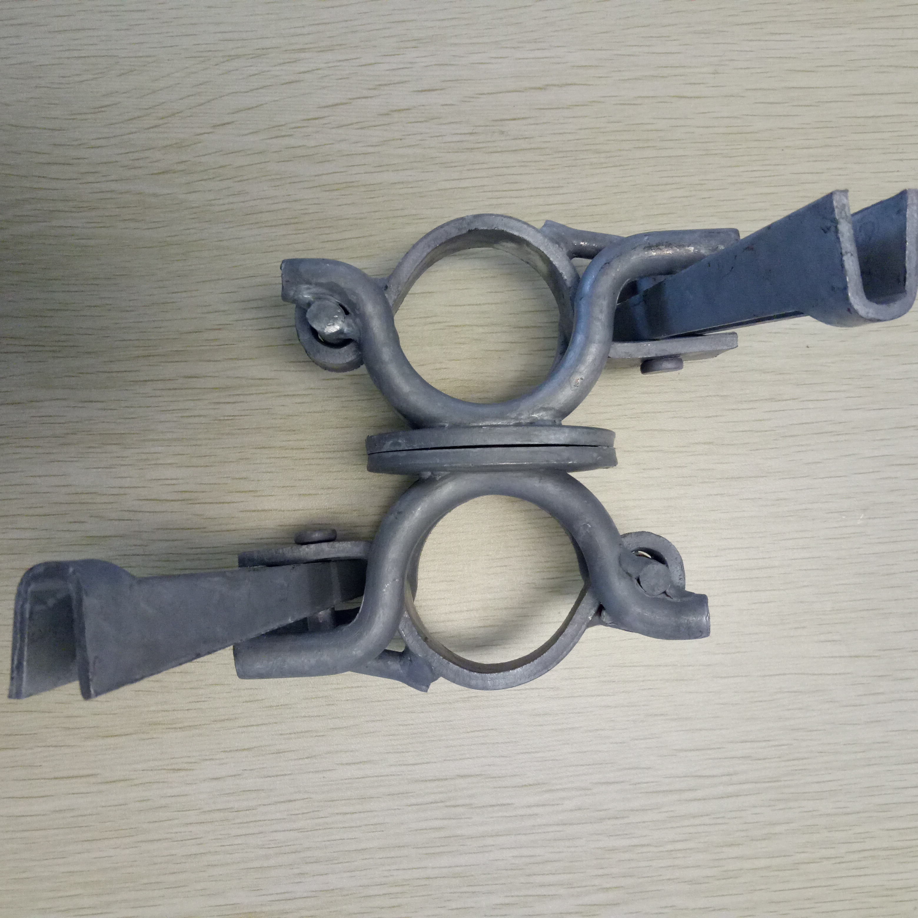 مقرنة دوارة مزورة من النوع الهولندي 